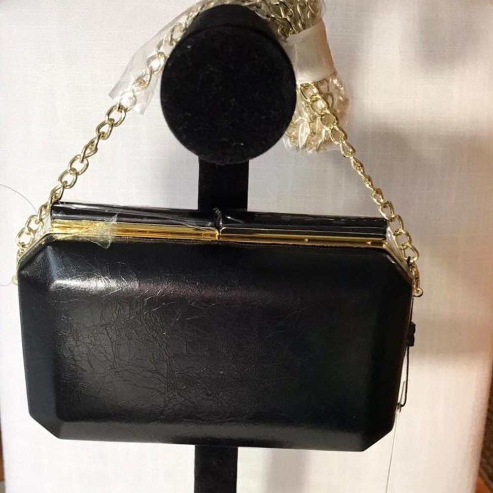 NWT BCBG MAXAZRIA Women's Envelope Crossbody Bag Black Size S